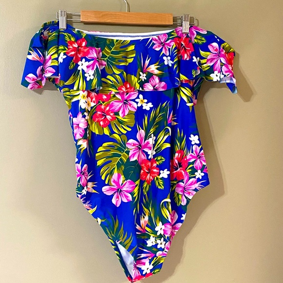 NWT Kona Sol Off Shoulder Ruffle Swimsuit - Picture 3 of 12